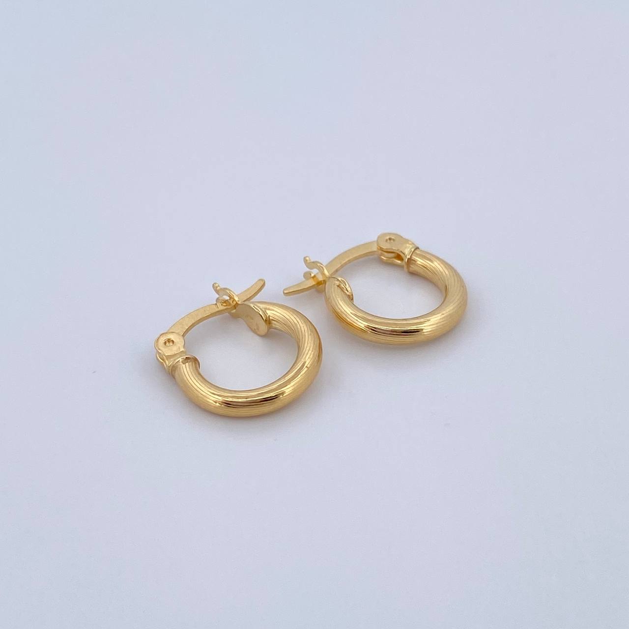 Candongas Sofi 1.15gr / 1.4cm / Espiral Oro Amarillo &