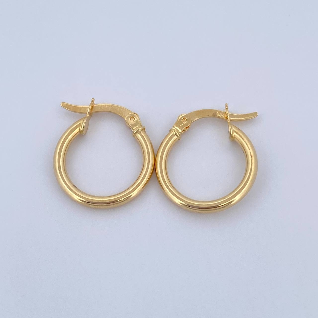 Candongas Jass 1.5gr / 2cm / Lisas Oro Amarillo 18K &