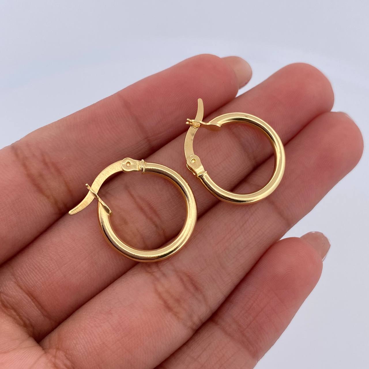 Candongas Jass 1.5gr / 2cm / Lisas Oro Amarillo 18K &