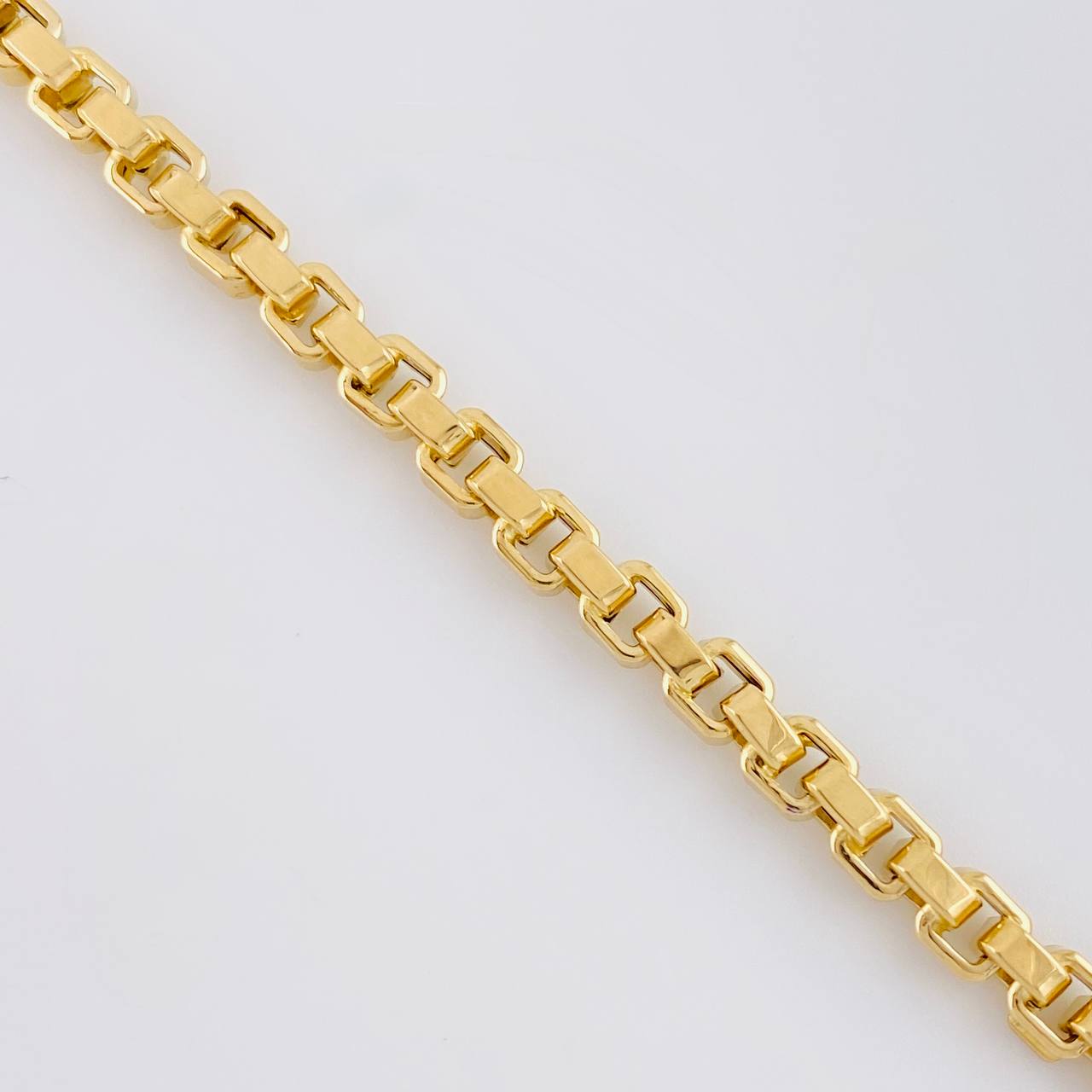 Pulso Veneciana Cuadrada 6.55g / 21.5cm / 4.5mm Tres Oros 18K