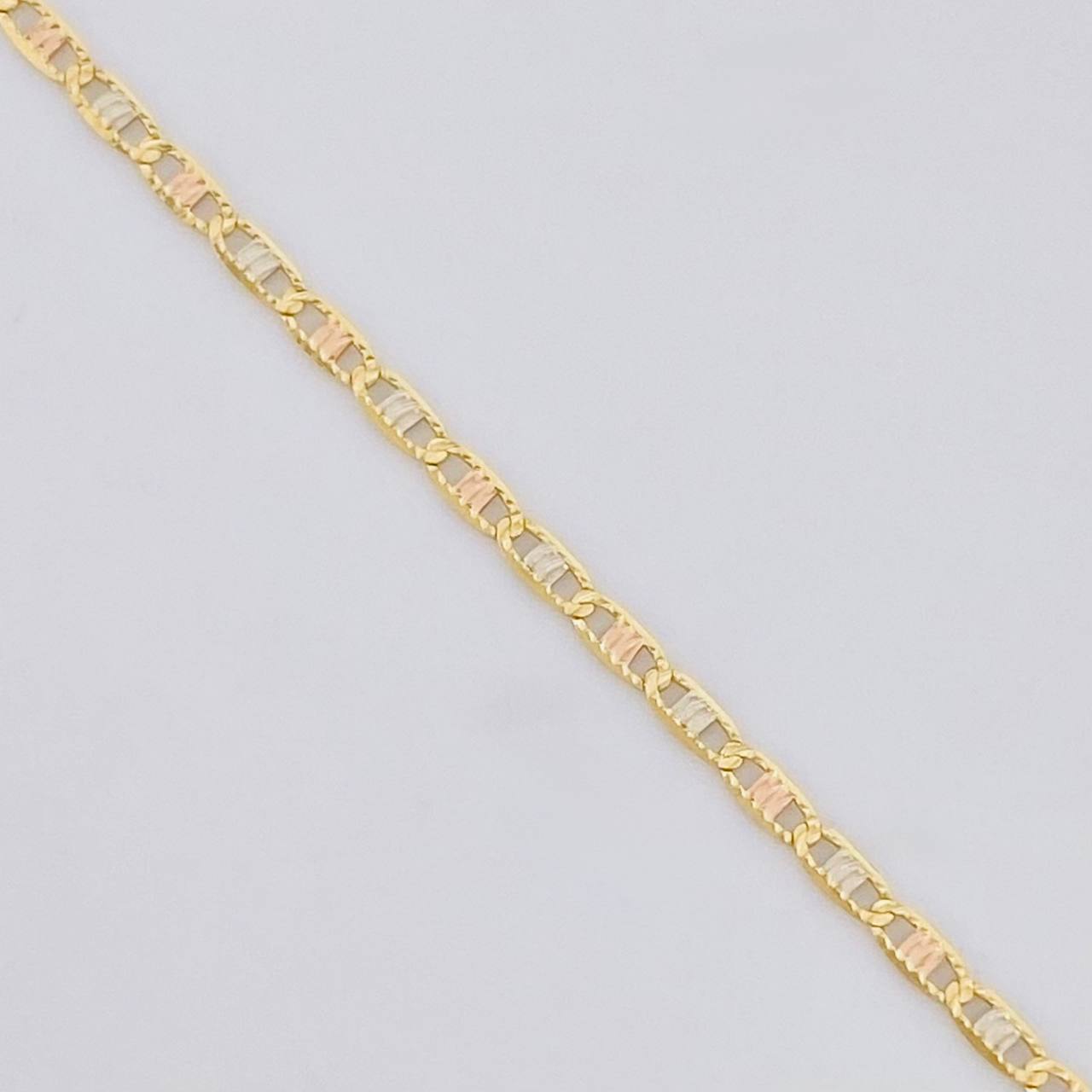 Cadena Escalera Plana Diamantada 1.1g / 40cm / 1.3mm Tres Oros 18K