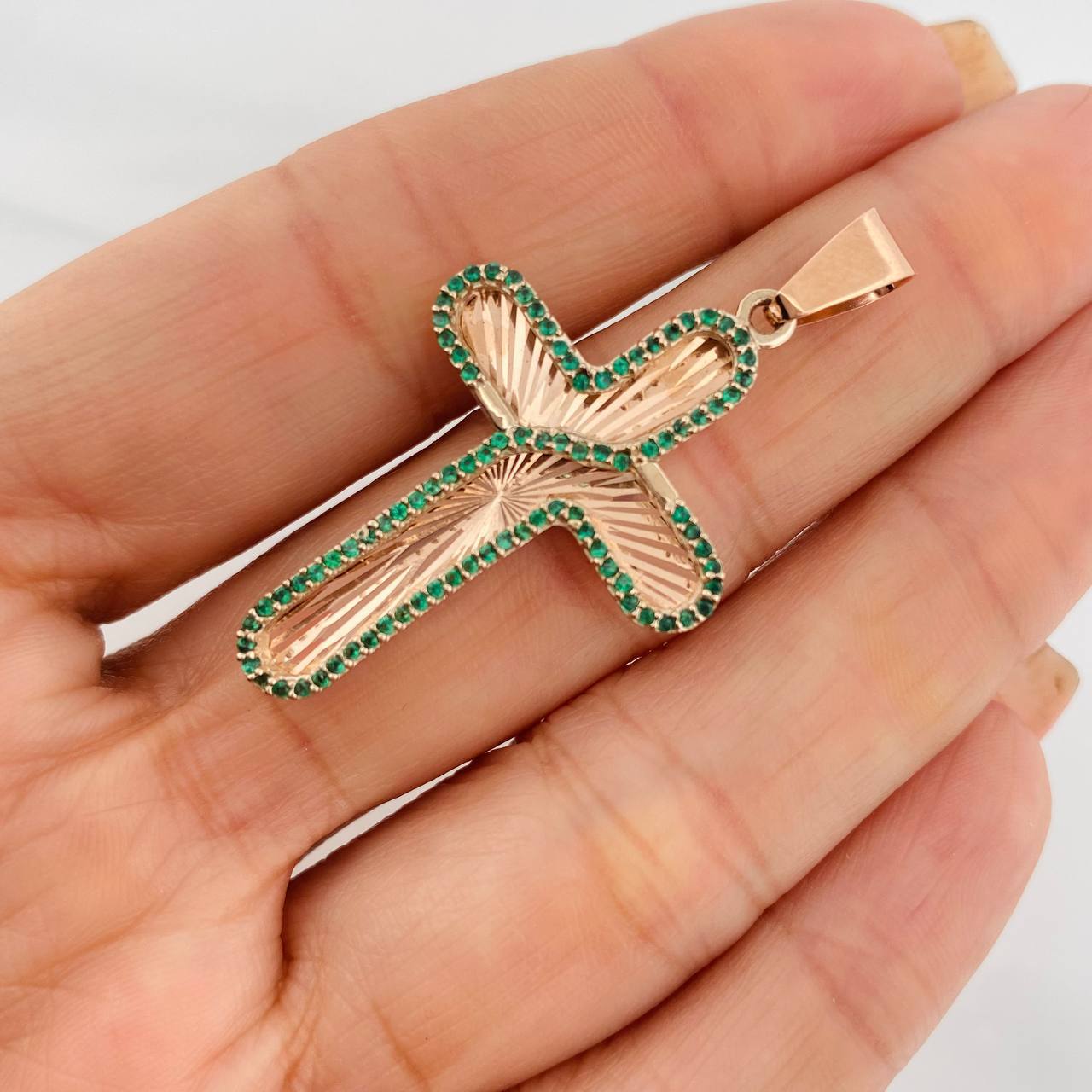 Dije Cruz Diamantada 5g / 4.5cm Oro Rosa 18K