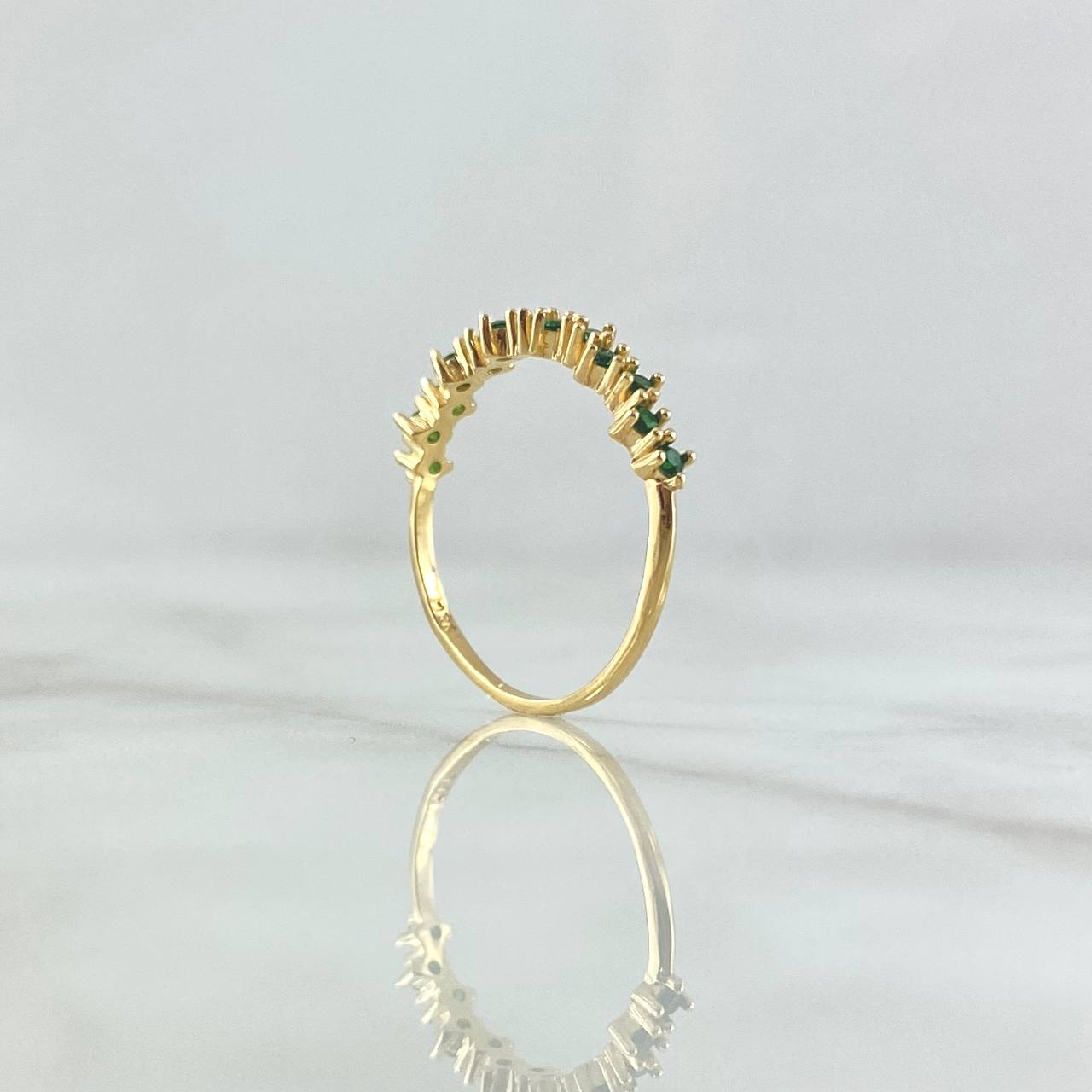 Anillo Zig Zag 1.45gr / T6 1/2 / Circones Verdes Oro Amarillo 18K ©