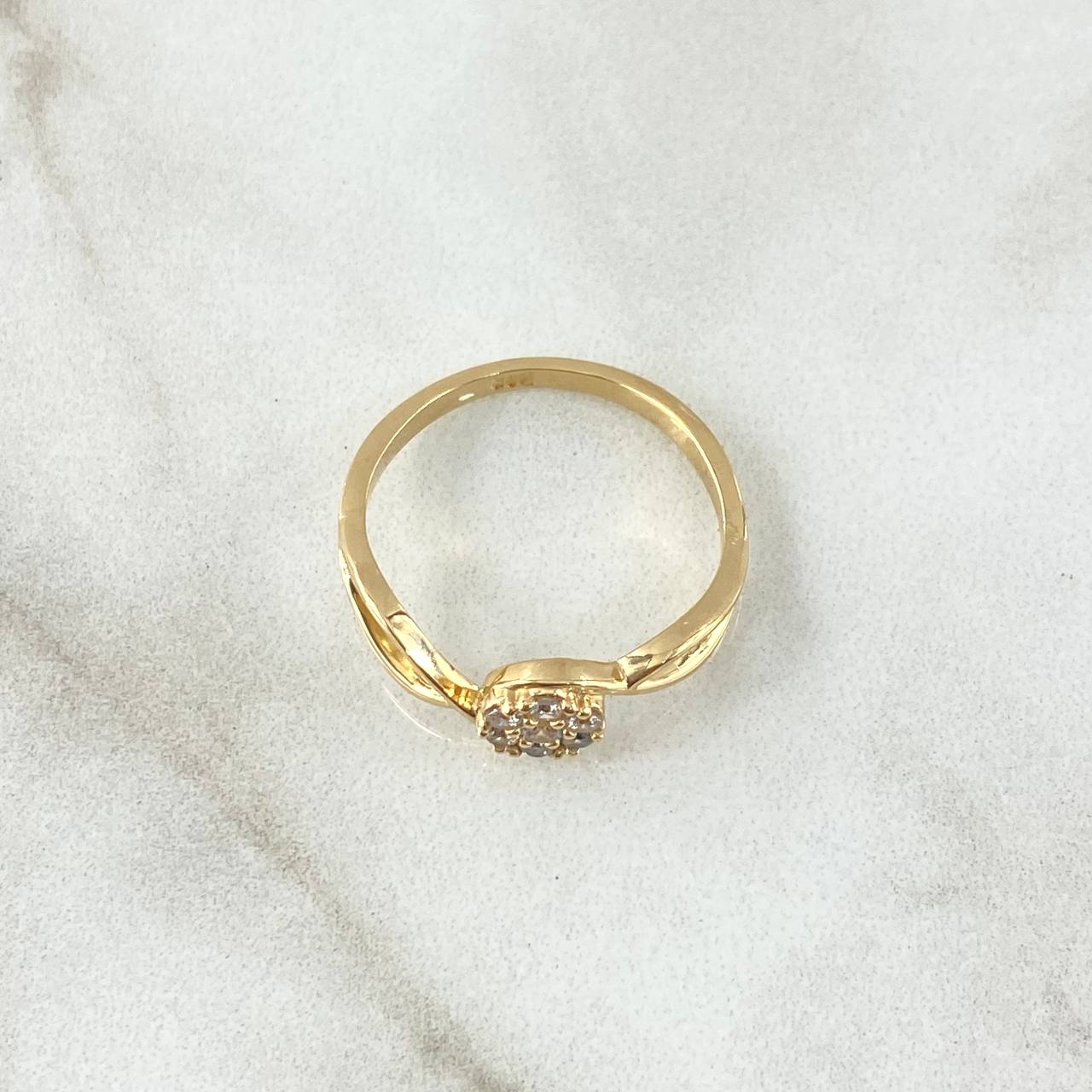 Anillo Centro de Infinito Dispar 2.4gr / T6 1/2 / Circones Blancos Oro Amarillo 18K ©