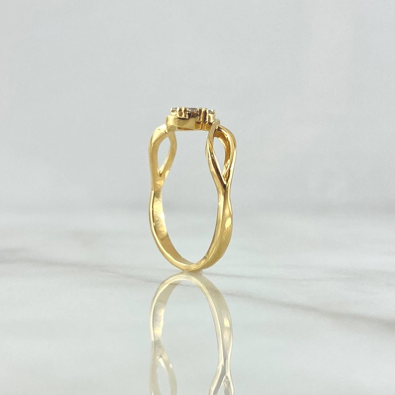 Anillo Centro de Infinito Dispar 2.4gr / T6 1/2 / Circones Blancos Oro Amarillo 18K ©