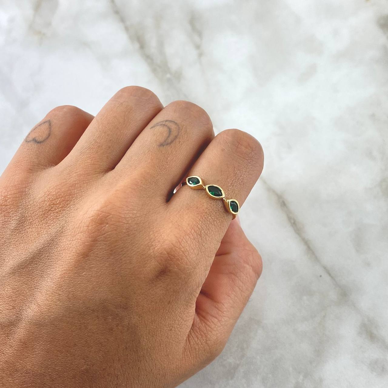 Anillo Ojos Trinity 1.4gr / T6 3/4 / Circones Verdes Oro Amarillo 18K ©