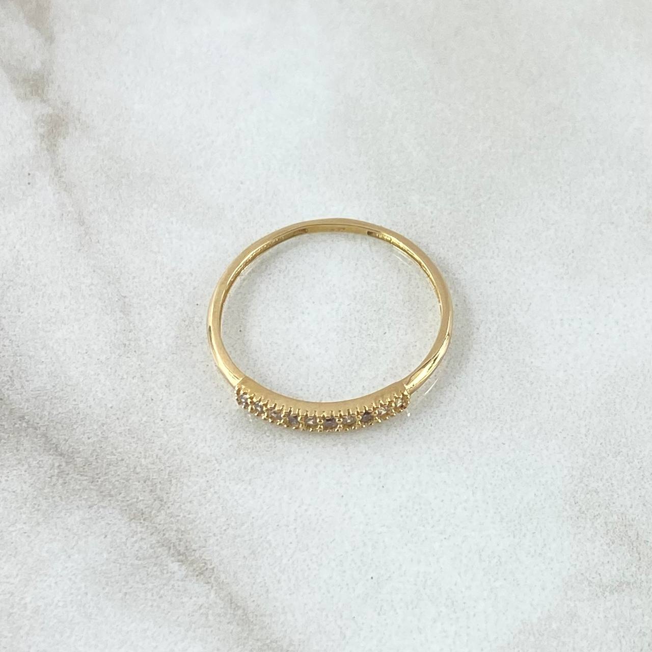 Anillo Mini Carril 1gr / T7 / Circones Blancos Oro Amarillo 18K