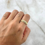 Anillo Puas Rombicas 4gr / T7 / Cicones Blancos Oro Amarillo 18K