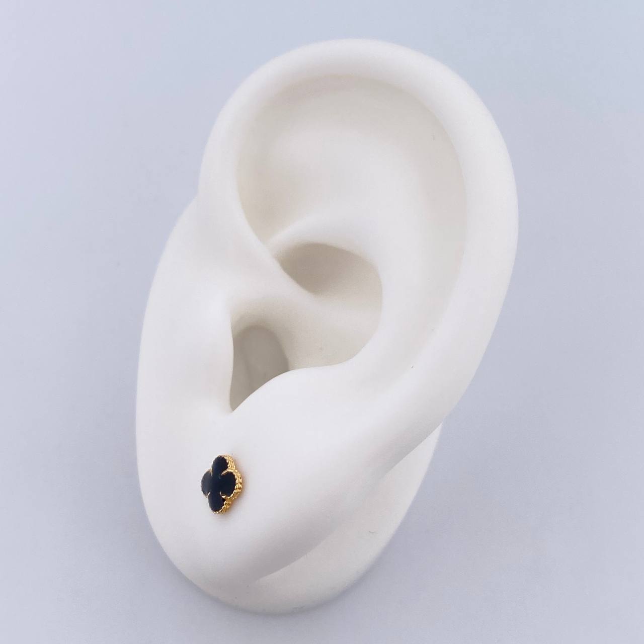 Topos Trebol  0.7gr / Electroestatico Negro Oro Amarillo 18K $