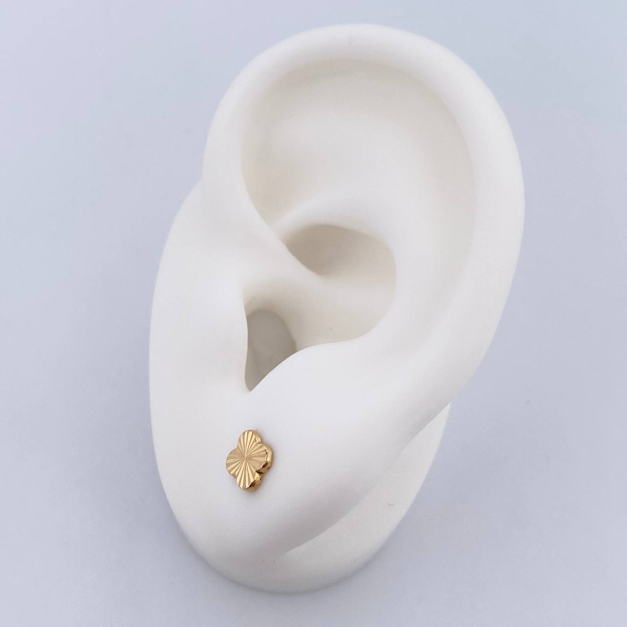 Topos Trebol 0.55gr / Diamantados Oro Amarillo 18K $