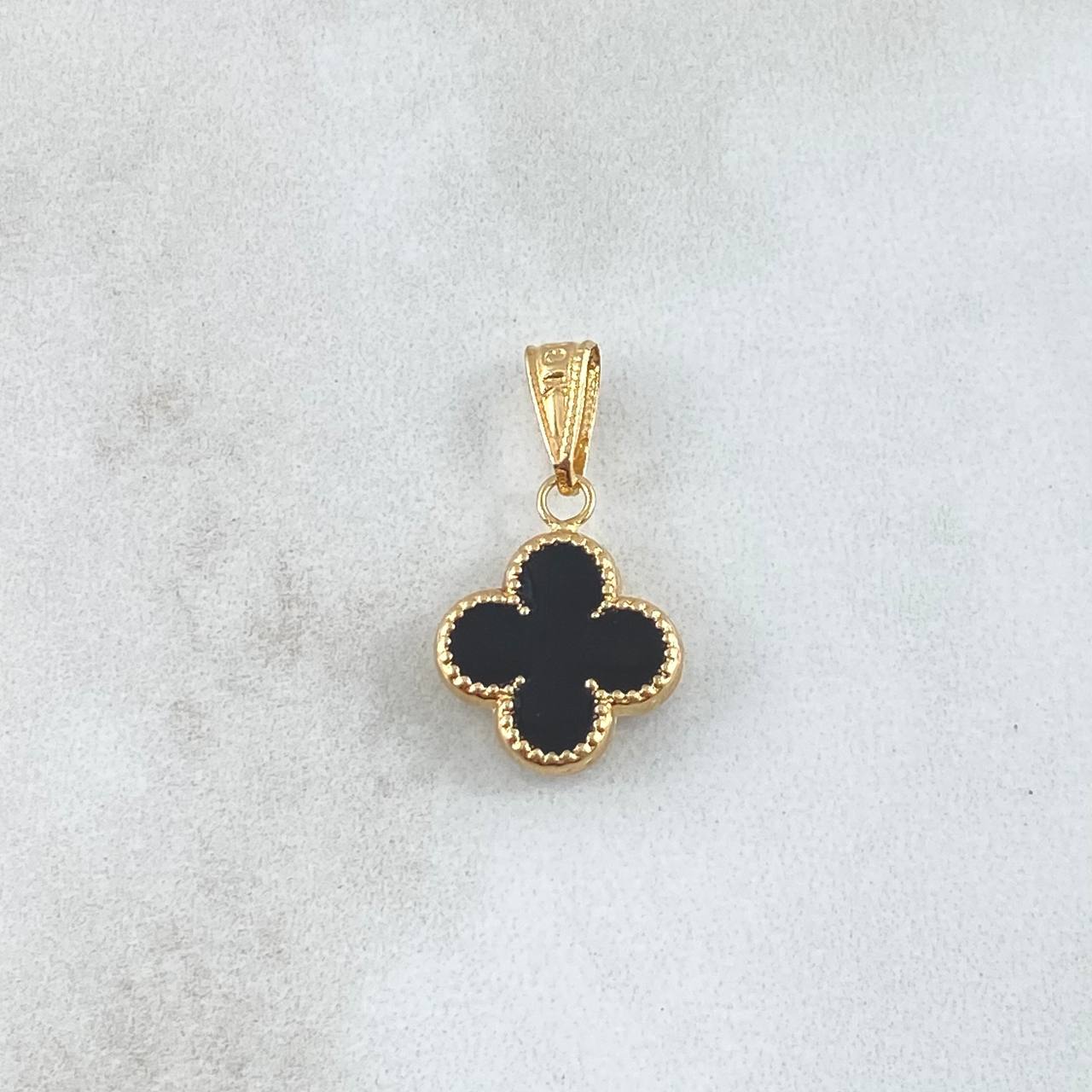 Dije Trébol VCyA 0.85gr / 2cm / Resina Negra Cargador Bordeado Oro Amarillo 18K *
