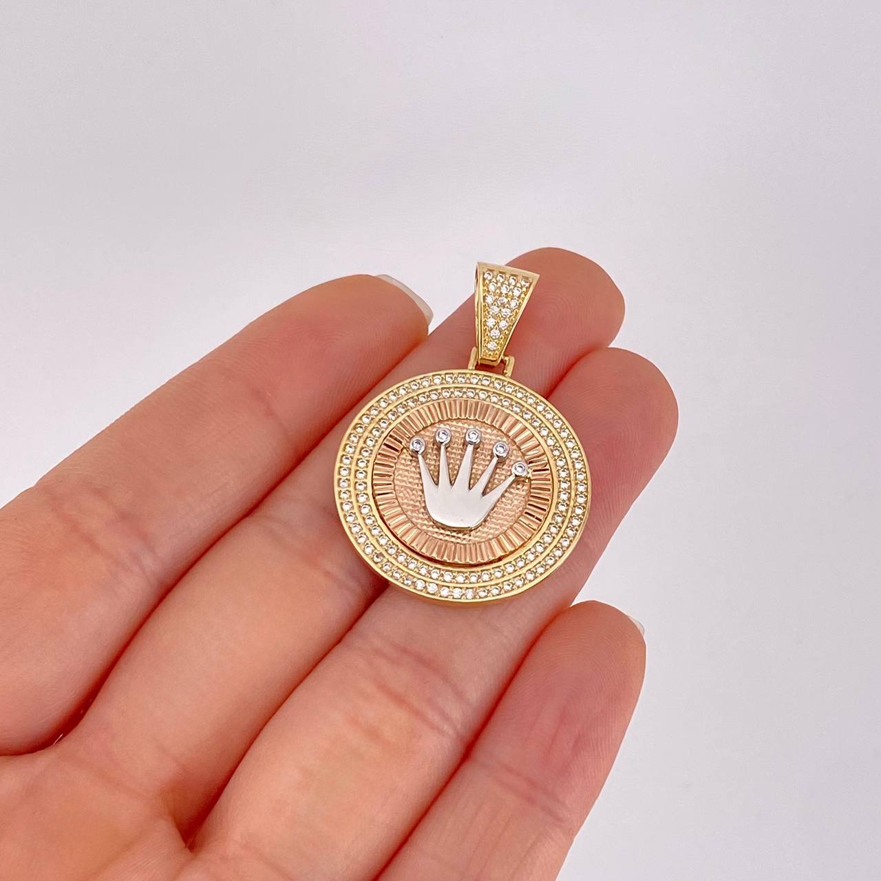 Dije Corona 7.05g / 3.7cm Tres Oros 18K