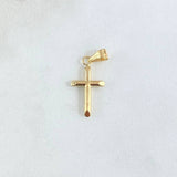 Dije Cruz Baston 0.4gr / 2.3cm / Puntas Planas Oro Amarillo 18K ©