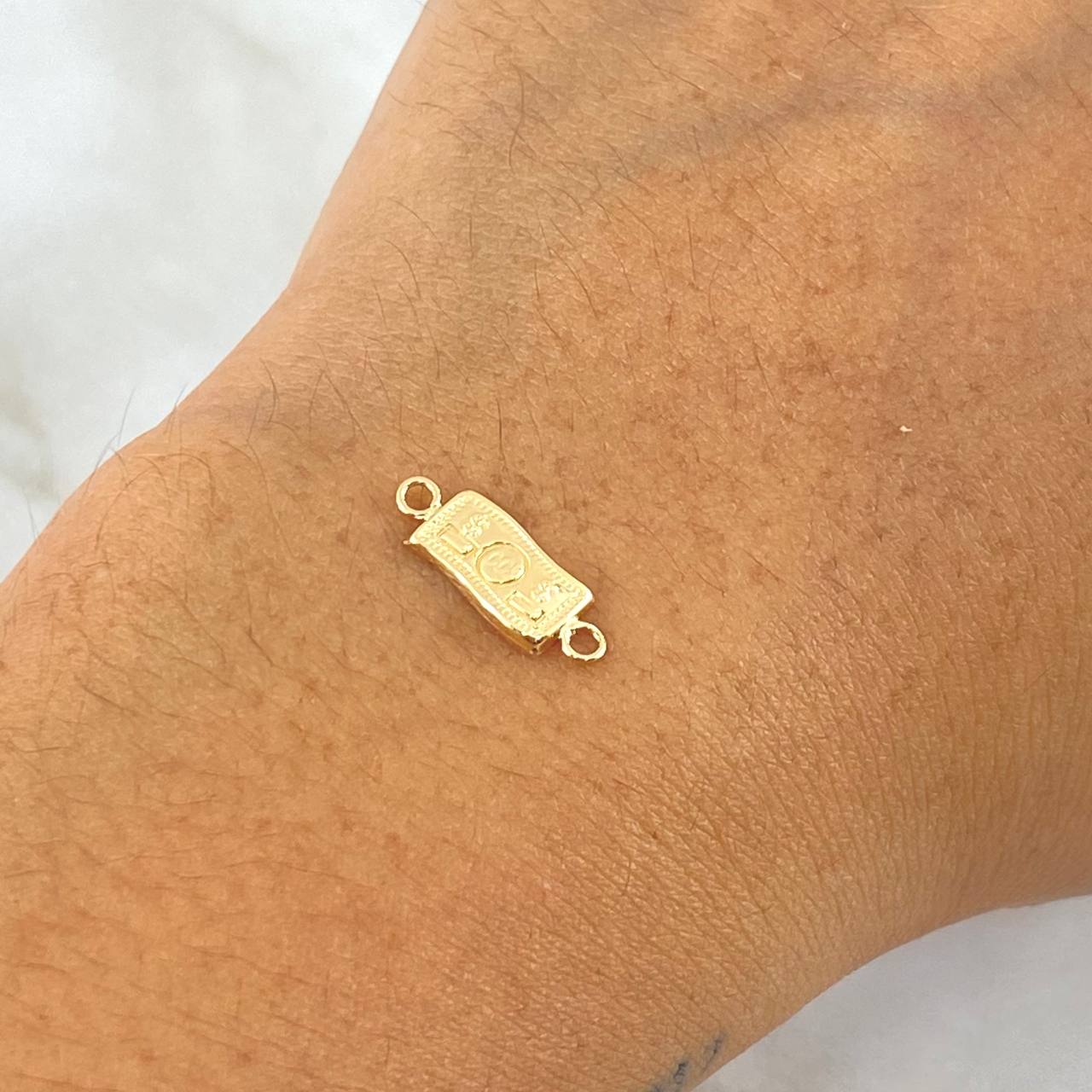 Herraje Dólar 0.4gr / 1.6cm / 6mm Liso Oro Amarillo 18K ©
