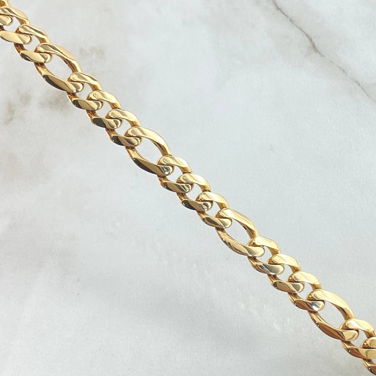 Pulso Figaro 12.8gr / 20.5cm / 6.9mm Oro Amarillo Nac.Esp 18K