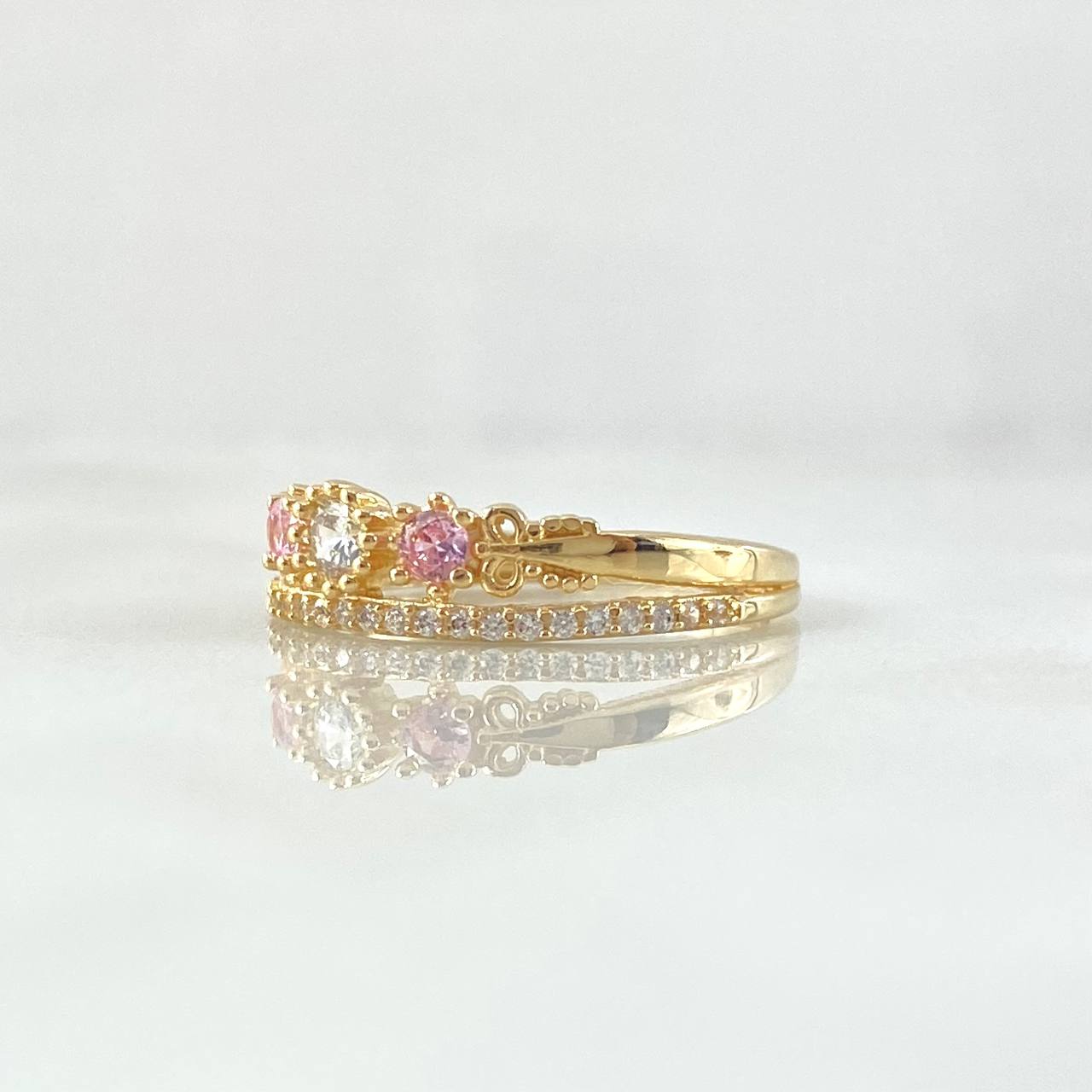Anillo Corona 15s Pattek 2.55gr / T6 1/2 / Circones Blancos Rosados Oro Amarillo 18K
