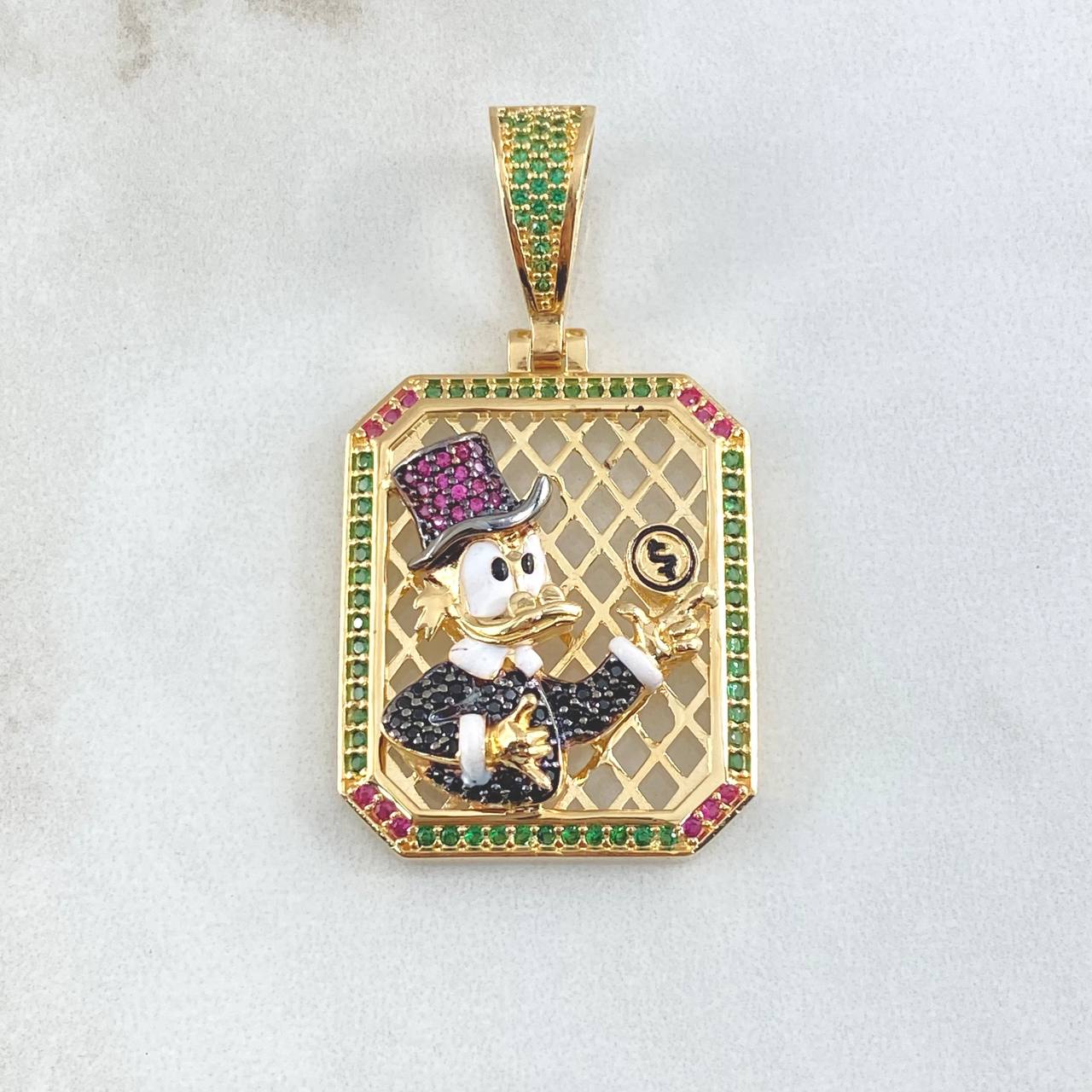 Dije Placa Pato Dinero 12.7gr / 4.5cm / Circones Verdes Fucsias Negros Oro Amarillo 18K ©