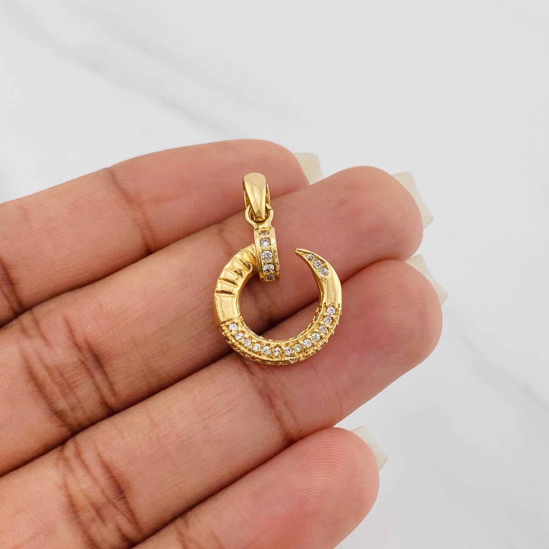 Dije Clavo 2.8 g / 2.6 cm Oro Amarillo 18K