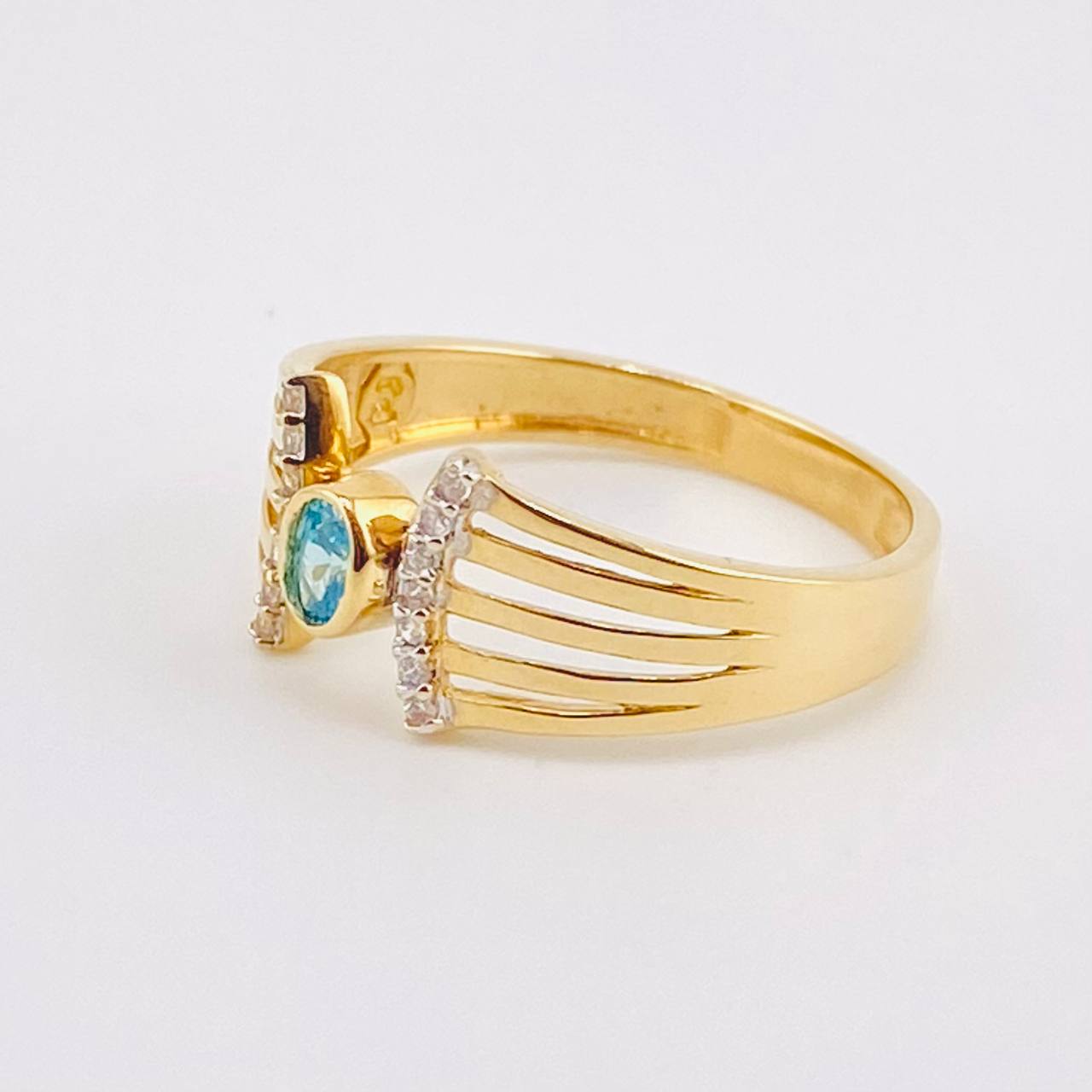 Anillo Lyra Puente Estrellas 3gr / T8 / Oro Amarillo 18K