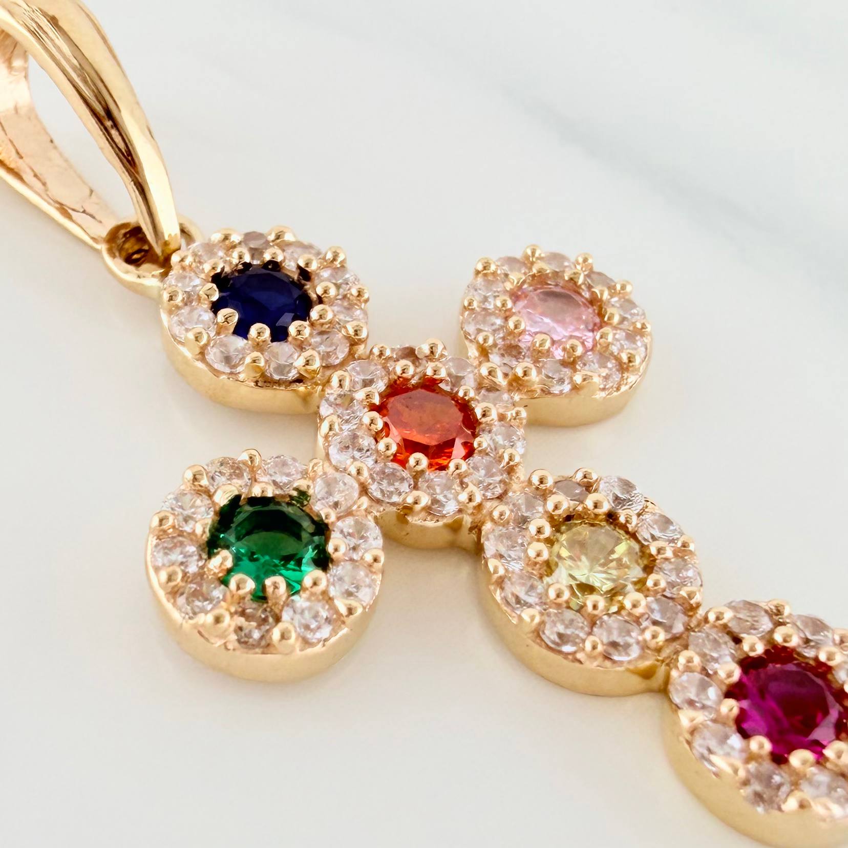 Dije Cruz Tupida 2.4 g / 3.5 cm Oro Amarillo 18K