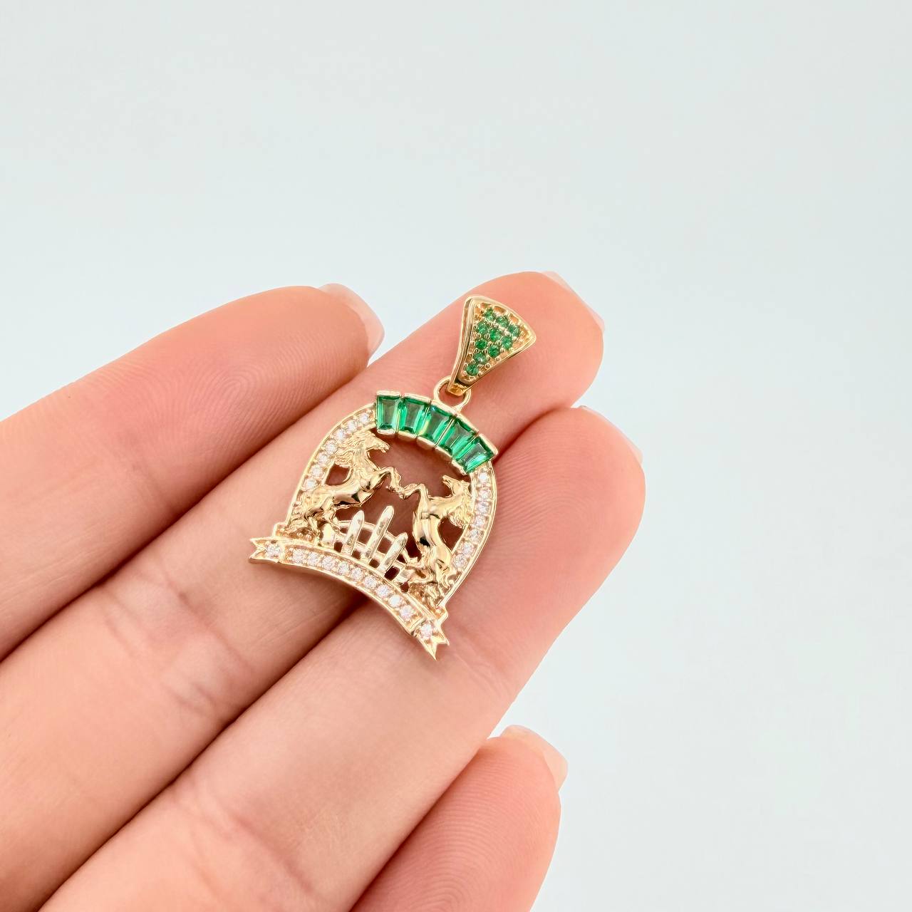 Dije Herradura Caballos 6.95 g / 3.9 cm Oro Amarillo 18K
