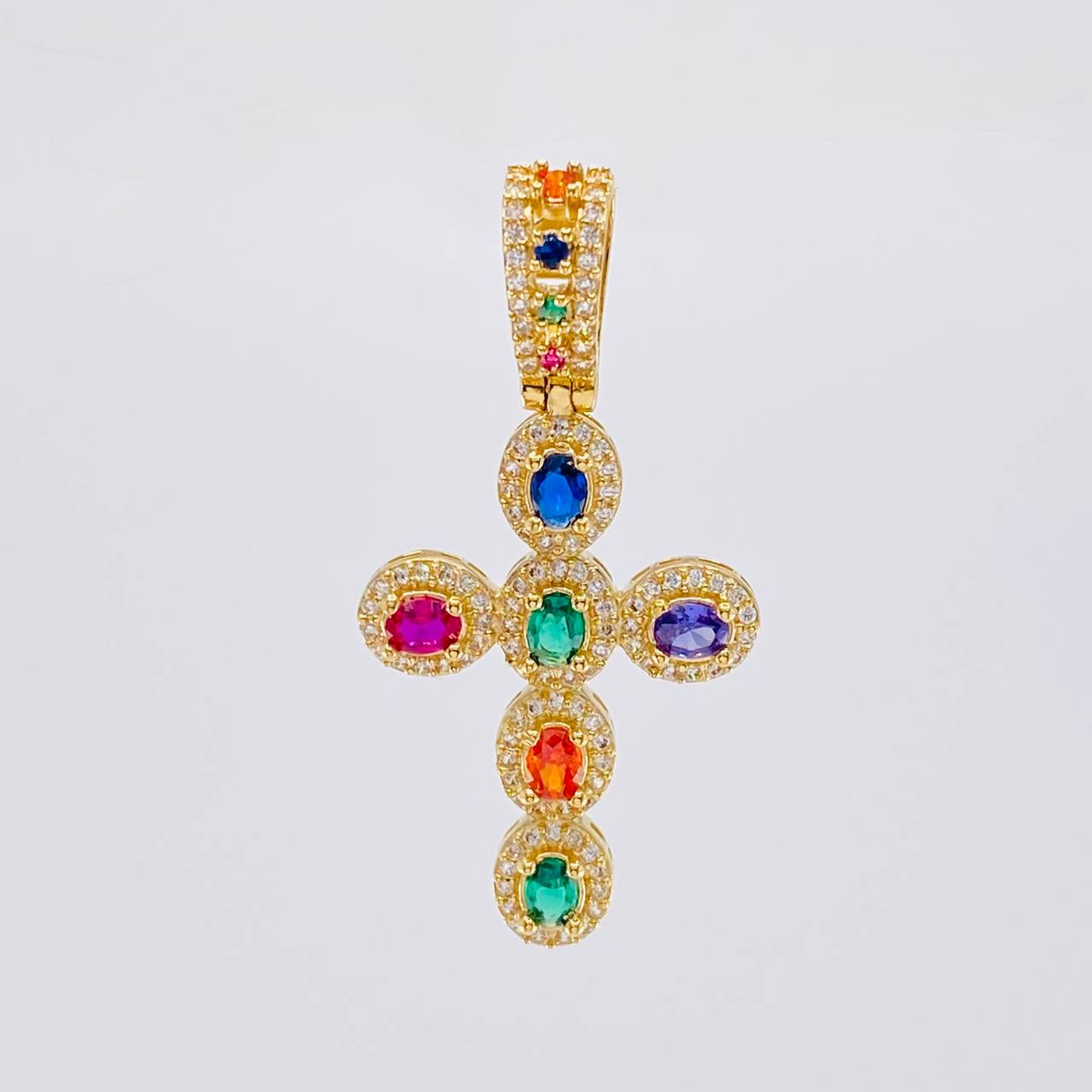 Dije Cruz Tupida 5.9 g / 4.3 cm Oro Amarillo 18K