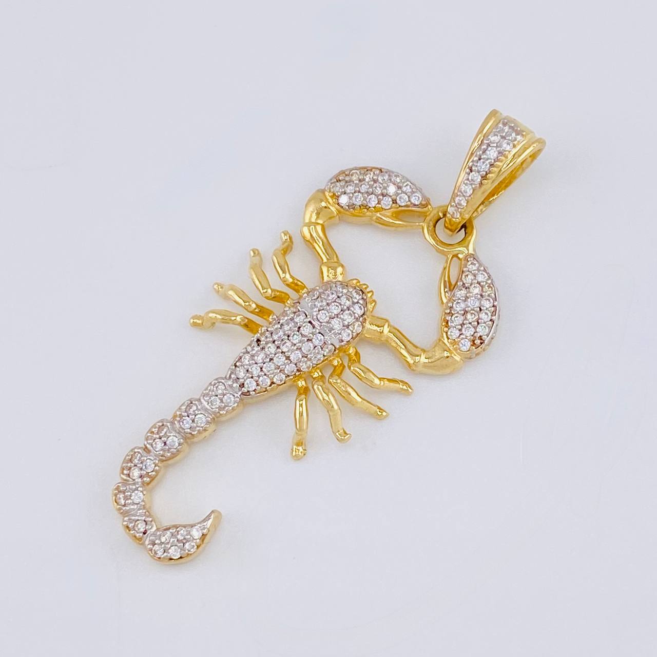 Dije Escorpion 6.25 g / 4.7 cm Oro Amarillo 18K