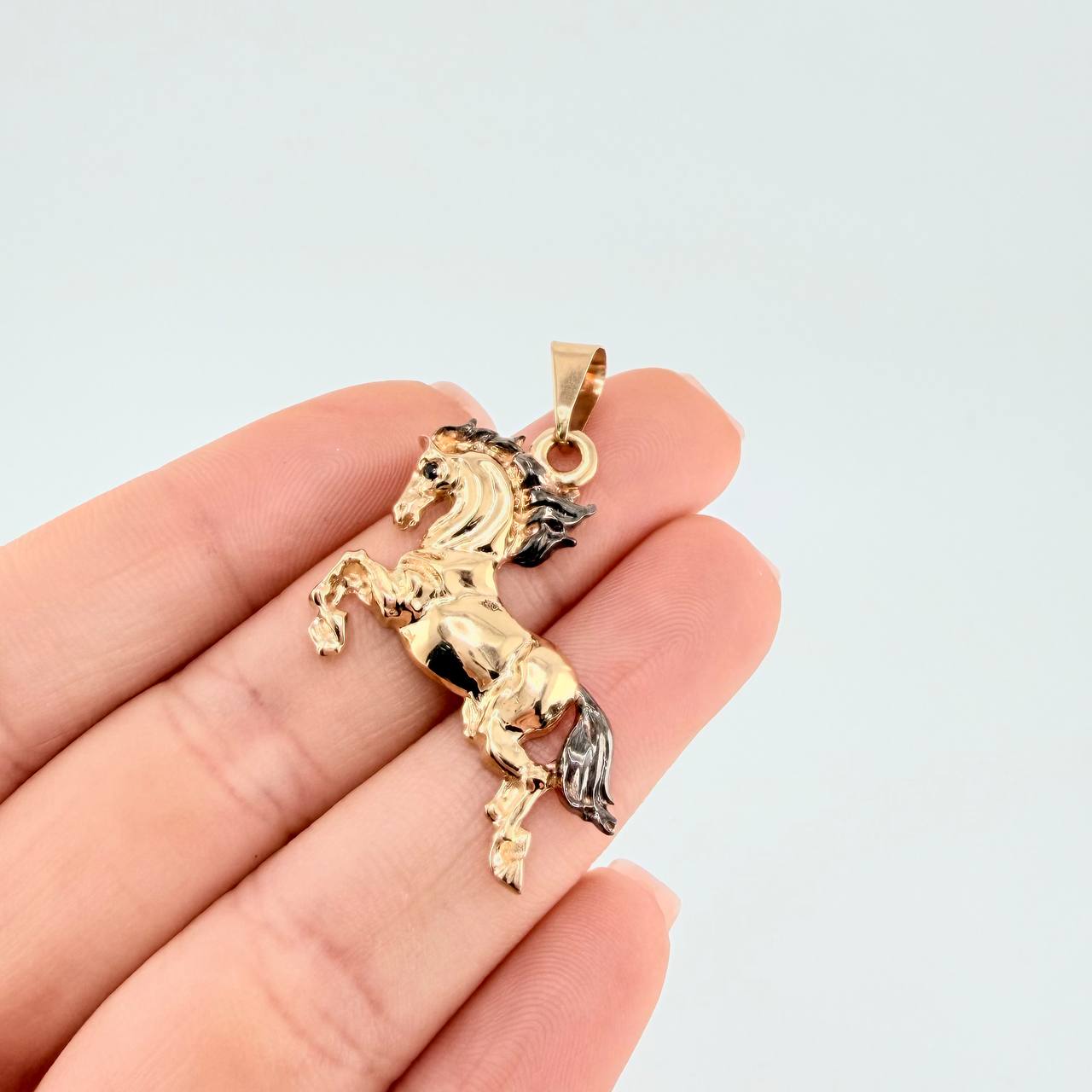 Dije Caballo 3.6 g / 3.3 cm Oro Amarillo 18K