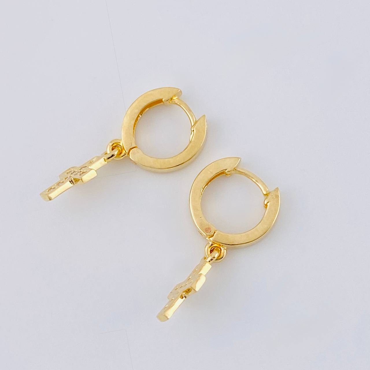 Candongas Cruz Tupida 2.45 g / 2 cm Oro Amarillo 18K