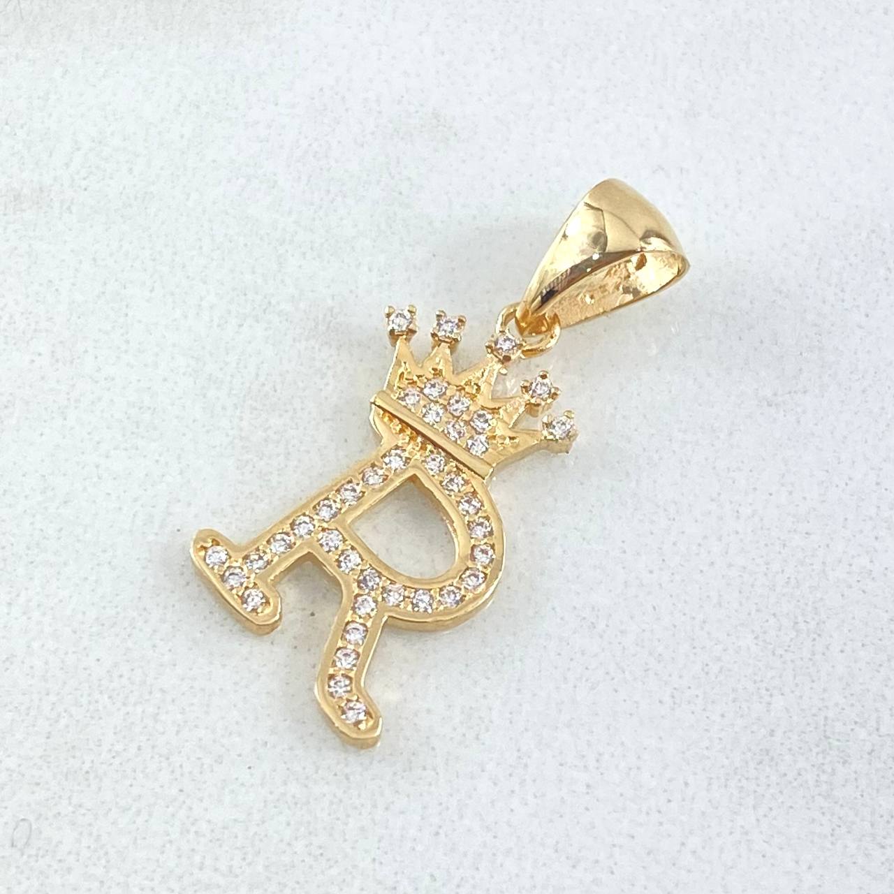 Dije Corona Letra R 1.9gr / 2.6cm / Oro Amarillo 18K *