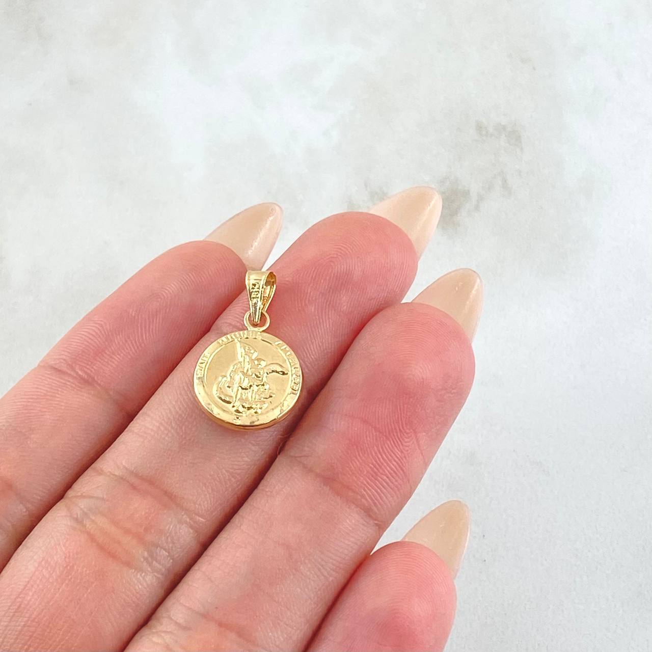 Dije San Miguel Arcángel 0.7gr / 2cm / Oro Amarillo 18K ©