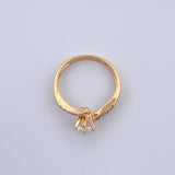 Anillo Lineas Invertidas 2.95gr / T7 1/4 / Circones Blancos Dos Oros Amarillo Blanco 18K $