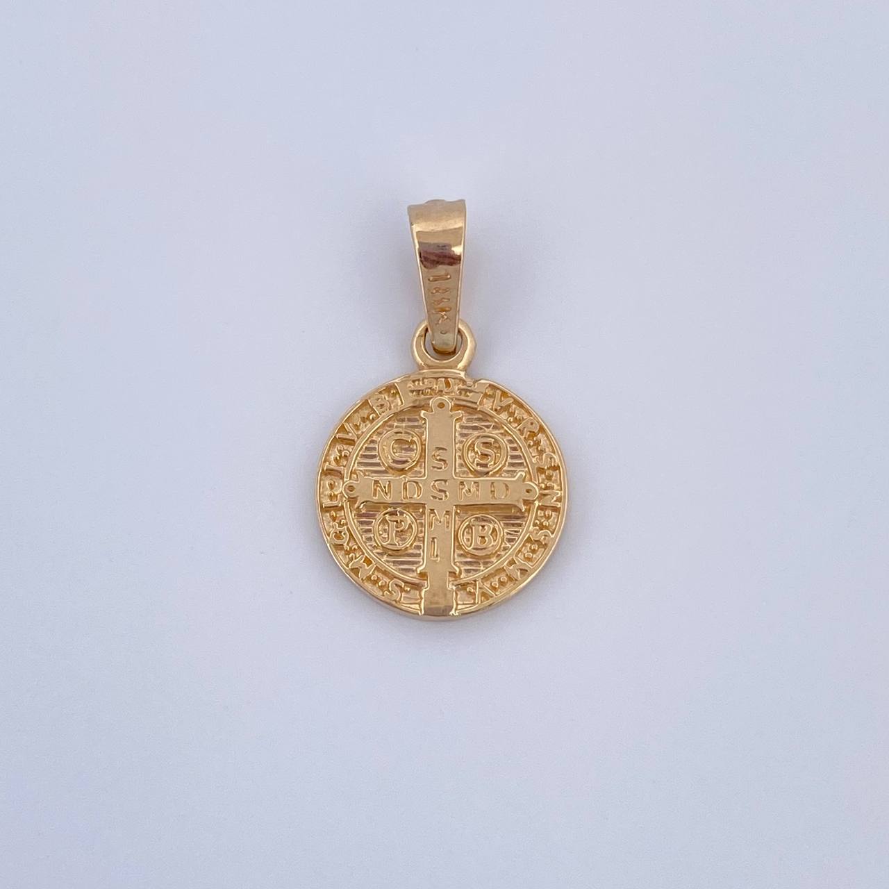 Dije San Benito 1.7gr / 2cm / Liso Oro Amarillo 18K $