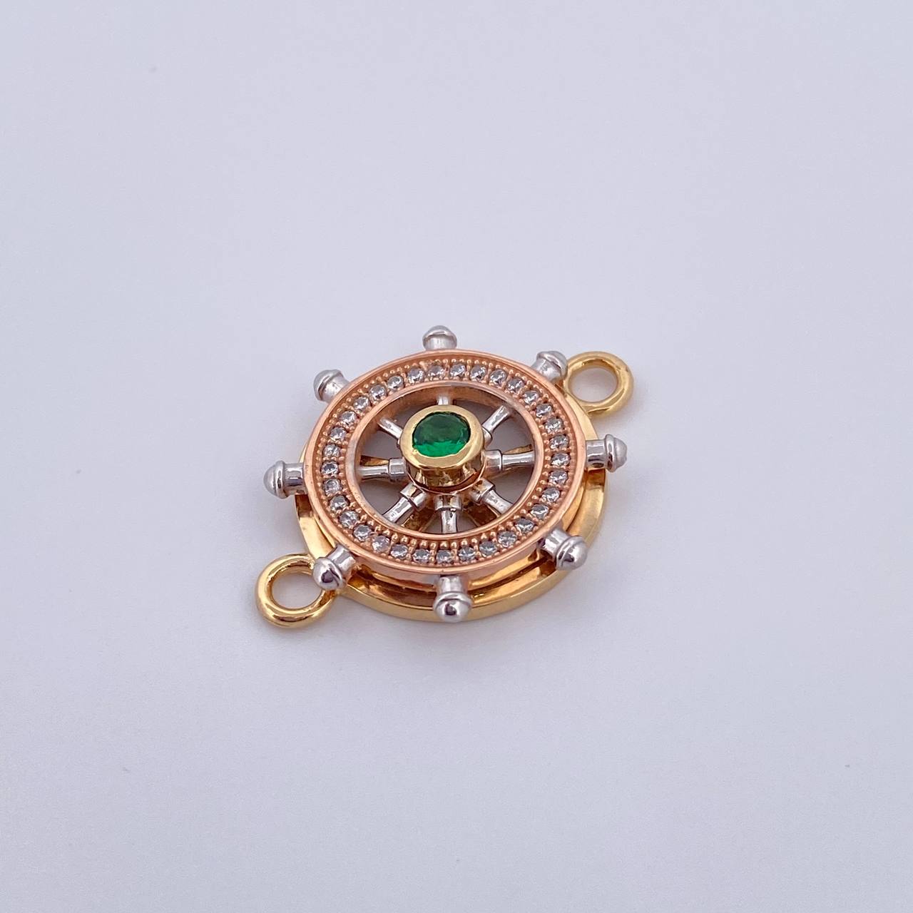 Herraje Timon 3.75gr / 2.4cm / Circones Verde Blancos Tres Oros 18K $