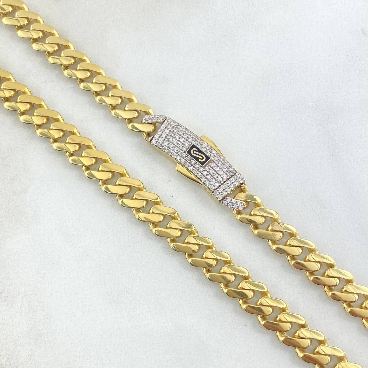 Cadena Cubana Infinito 24.95gr / 60cm / 6.3mm Circones Blancos Broche Cajón Oro Amarillo +4 18K *