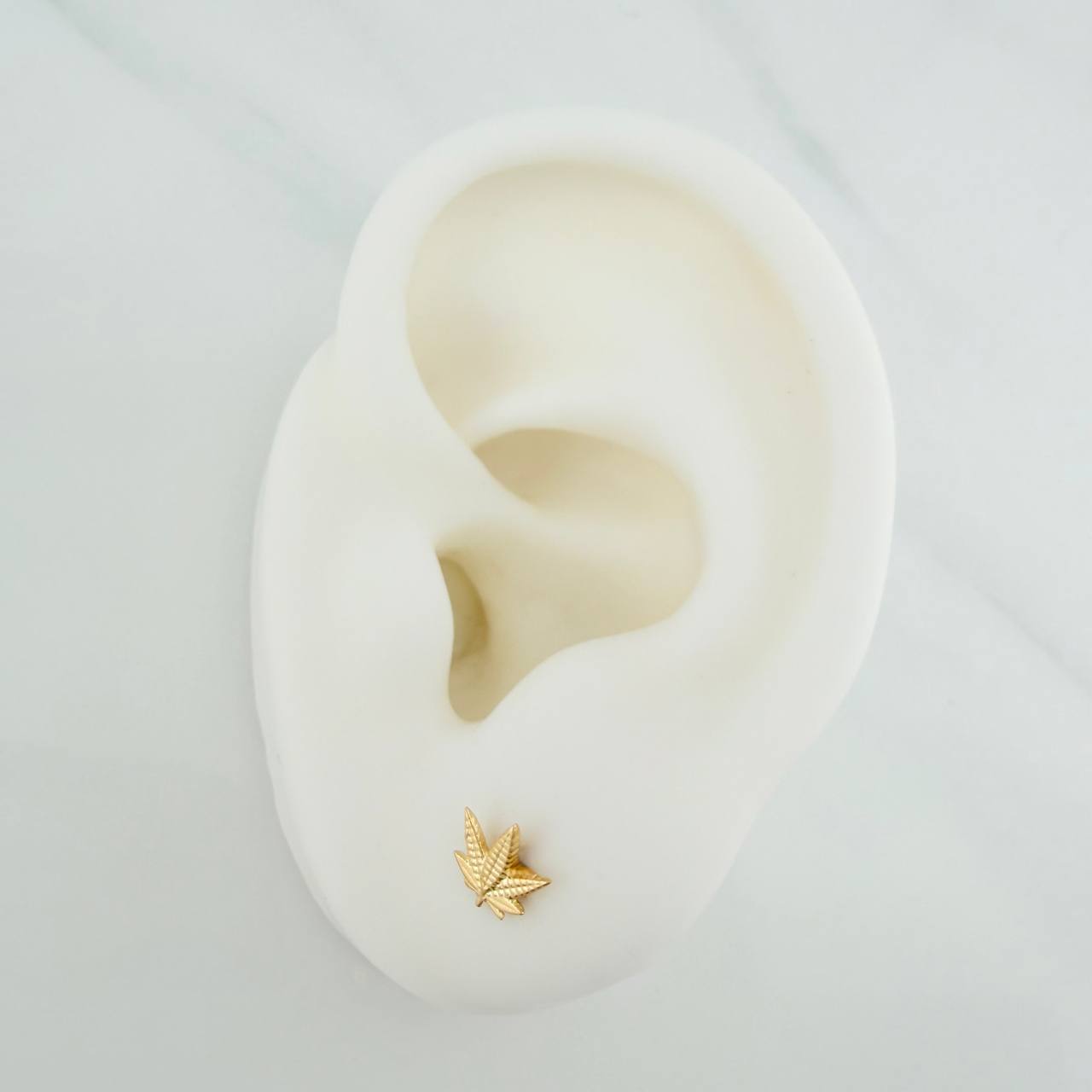 Topos Hoja 0.75gr / 6.4mm Oro Amarillo 18K &