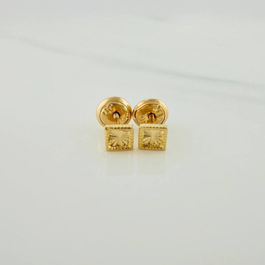 Topos Cuadrado 0.65gr / 3.9mm Oro Amarillo 18K