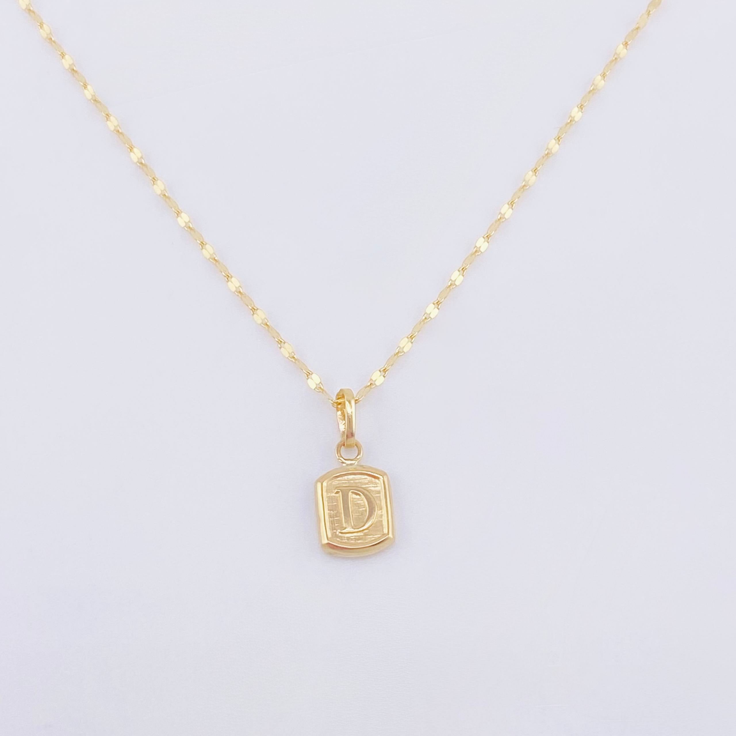 Set Cadena y Dije Flor Espejo + Dije Letra D 1.35gr / 45cm / 1.3mm Oro Amarillo 18K (Oferta)