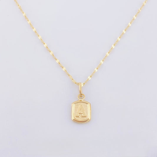 Set Cadena y Dije Flor Espejo + Dije Letra A 1.4gr / 45cm / 1.3mm Oro Amarillo 18K (Oferta)