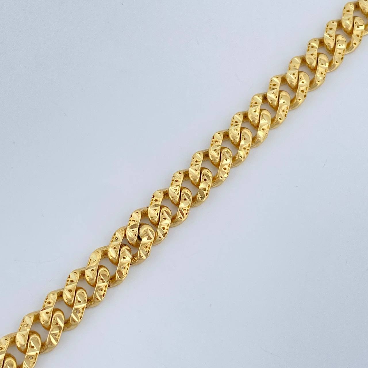 Pulso Cubano Infinito 6.45gr / 18.8cm / Oro Amarillo +4 18K $