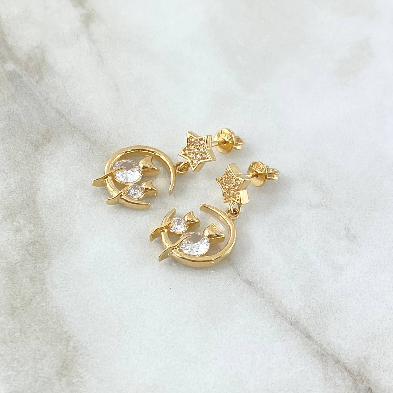Topos Gatos Luna Estrellada 5.15gr / 2.3cm / Cirones Blancos Oro Amarillo 18K ©
