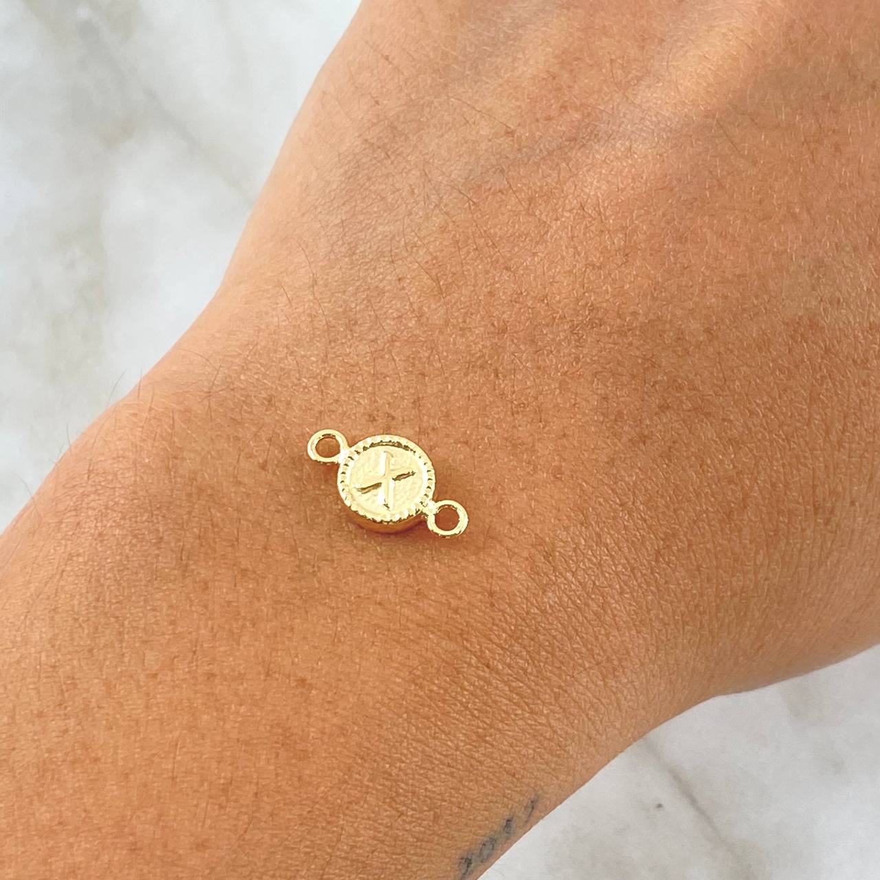 Herraje Letra X 0.45gr / 1.5cm / Circulo Bordeado Oro Amarillo 18K