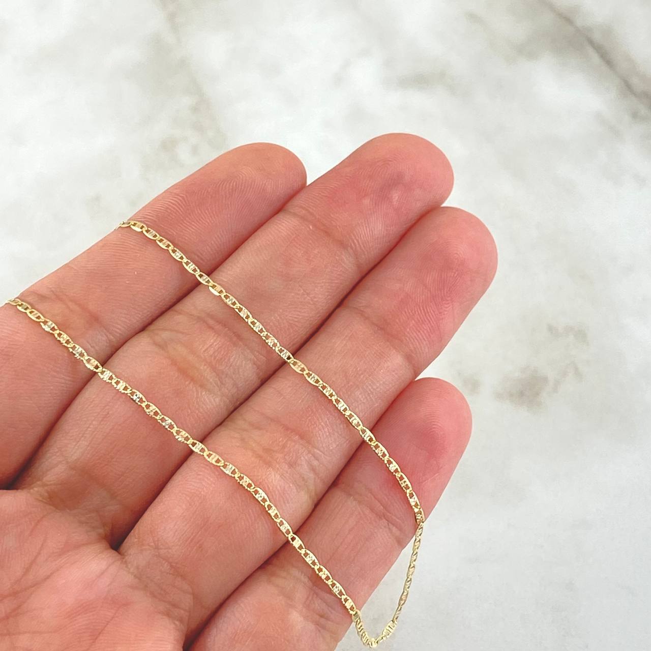 Cadena Plana 1.45gr / 50cm / 1.3mm Diamantada Tres Oros +3 18K