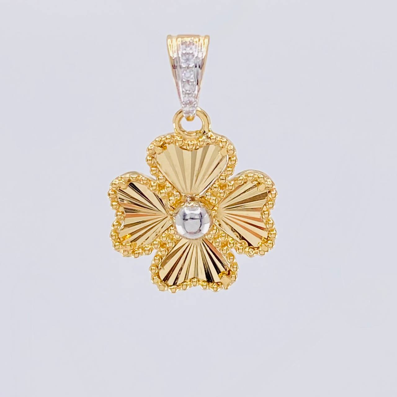 Dije Trebol 2.8 g / 2.5 cm Dos Oros Amarillo Blanco 18K