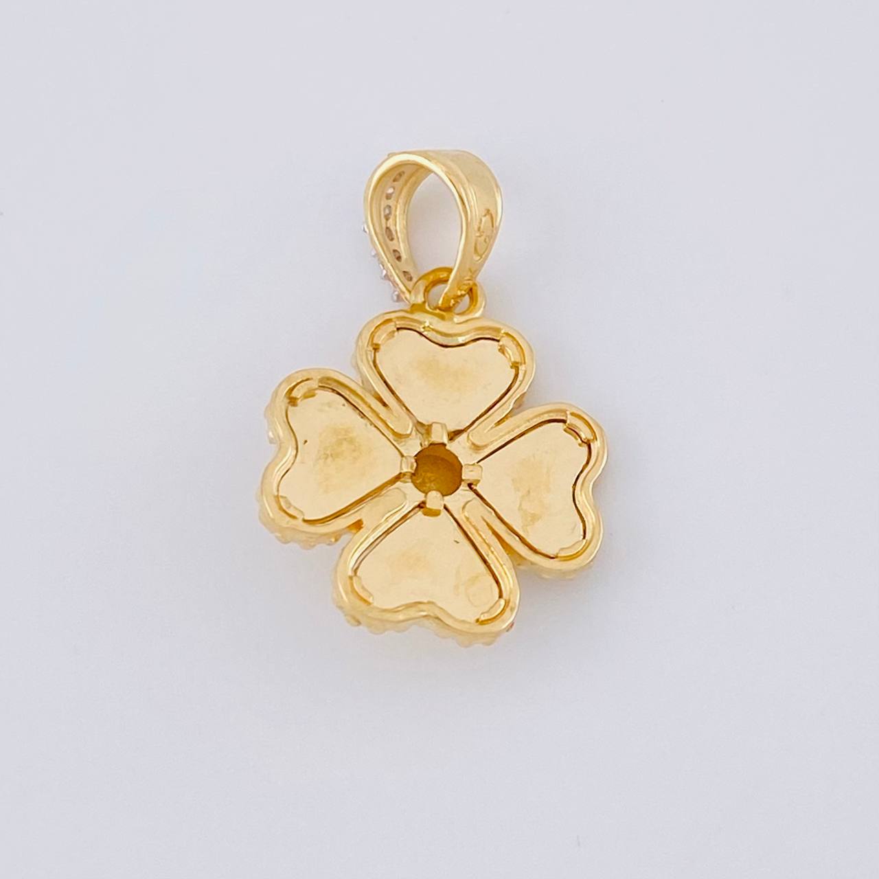 Dije Trebol 2.8 g / 2.5 cm Dos Oros Amarillo Blanco 18K