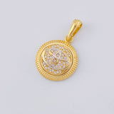 Dije Marca De Carro 3.7 g / 2.8 cm Dos Oros Amarillo Blanco 18K