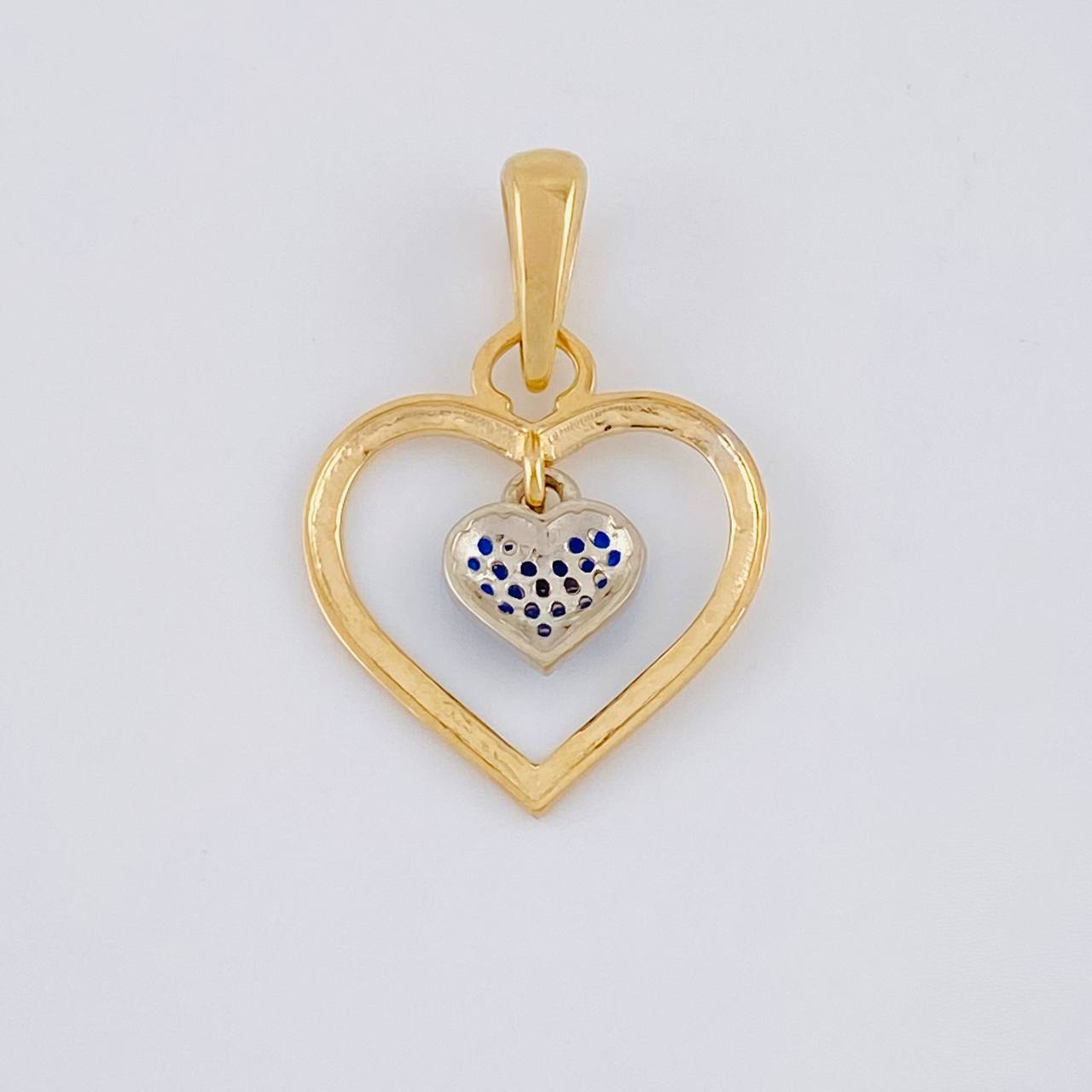 Dije Doble Corazón Colgante 1.95 g / 2.7 cm Dos Oros Amarillo Blanco 18K
