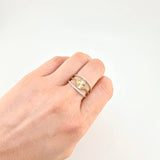 Anillo Trebol Tres Líneas 3.7 g / T7 1/2 Oro Amarillo 18K