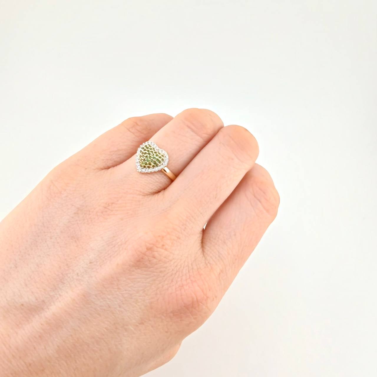 Anillo Corazón Tupido Abultado 2.75 g / T6 1/2 Oro Amarillo 18K