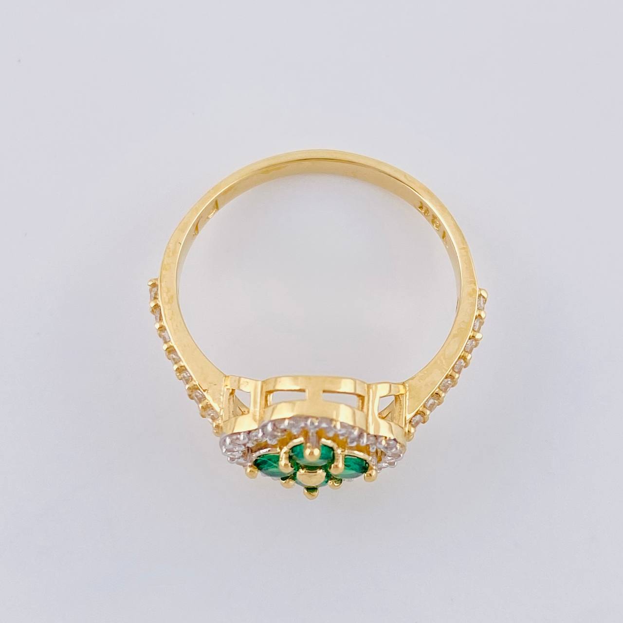 Anillo Trebol 2.85 g / T6 1/2 Oro Amarillo 18K